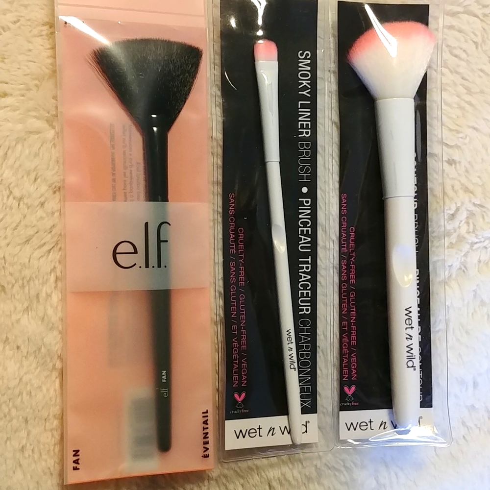 NEW 3 Pcs. Set Makeup Brushes